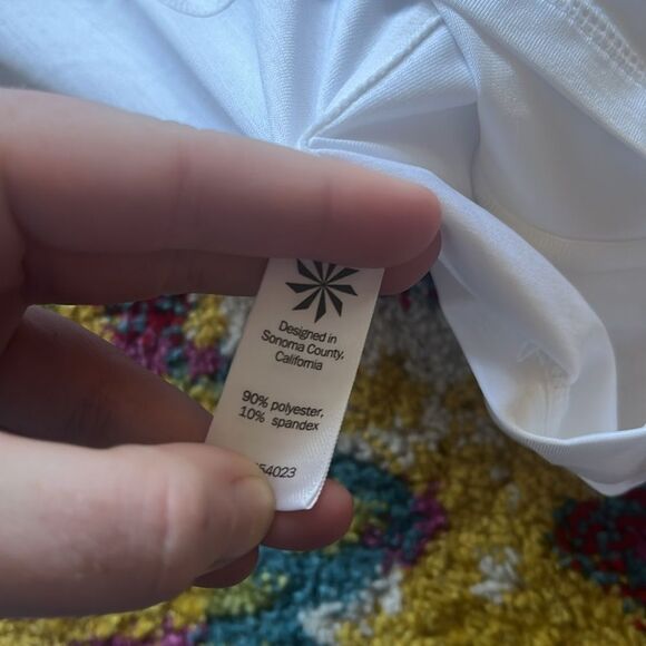 EUC WOMENS MEDIUM PACIFICA UPF TOP - Picture 6 of 7